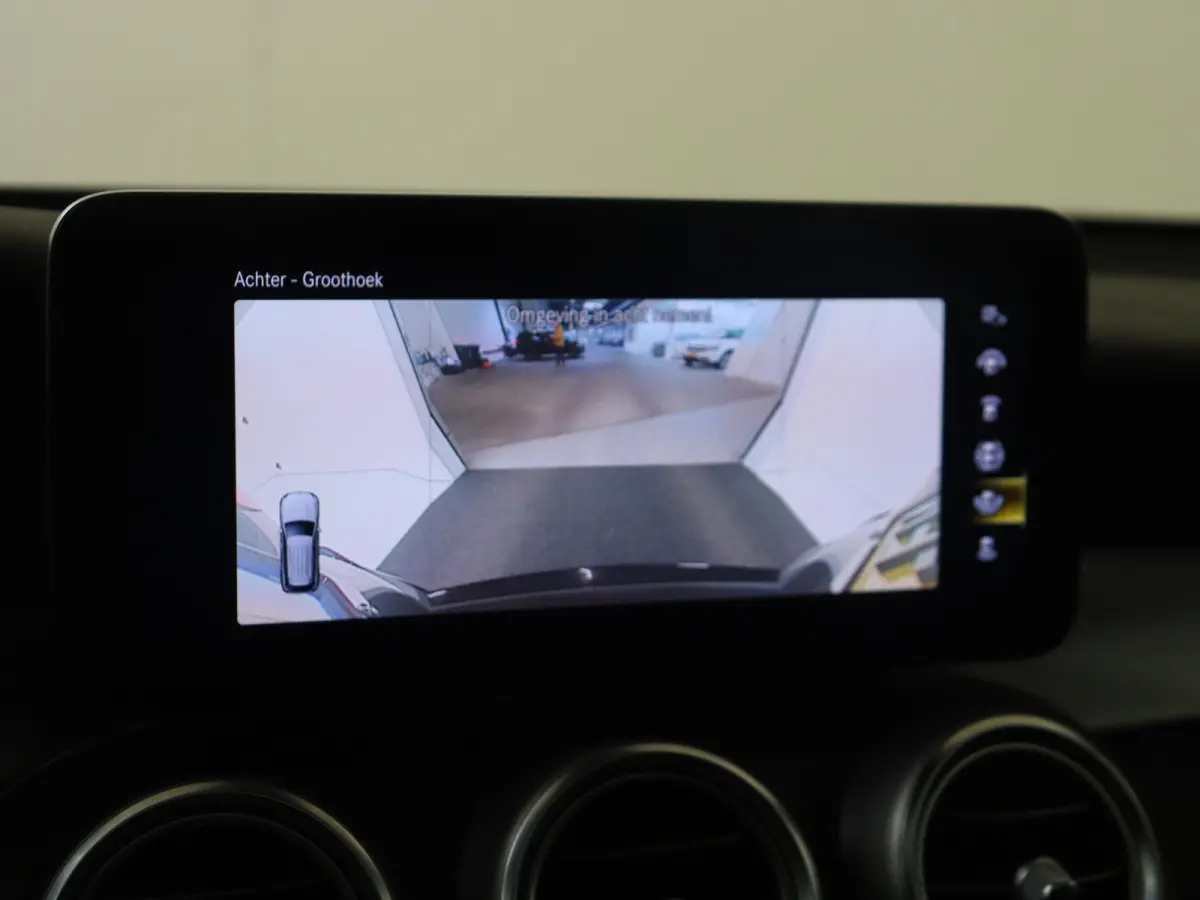 300e 4MATIC Business Solution AMG / Memory-Stoelen / Burmester / Panorama-dak / 360Graden-Camera /