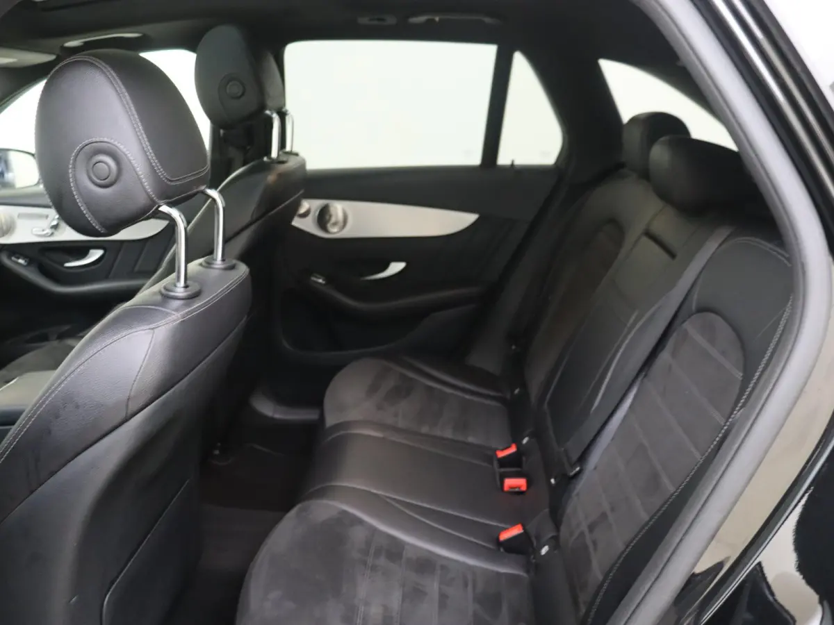 300e 4MATIC Business Solution AMG / Memory-Stoelen / Burmester / Panorama-dak / 360Graden-Camera /