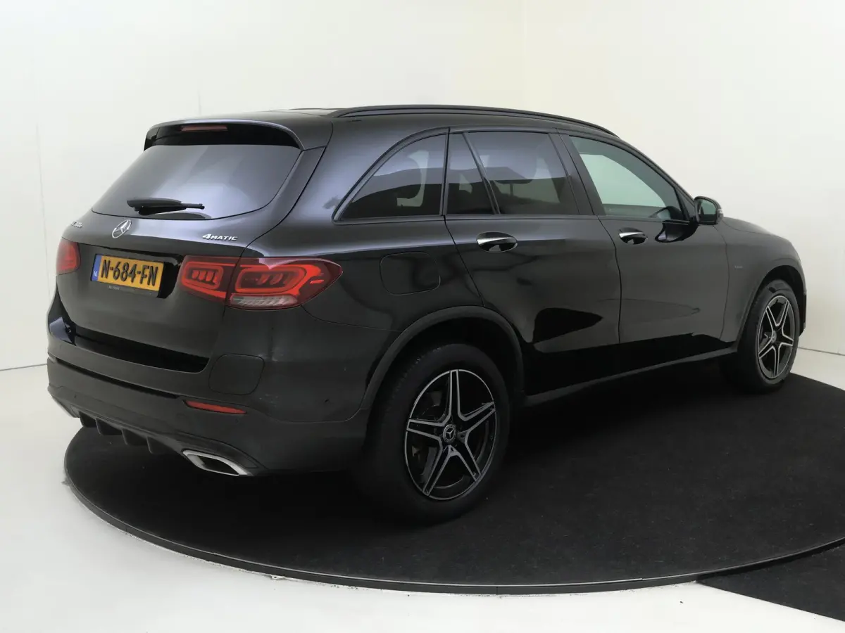300e 4MATIC Business Solution AMG / Memory-Stoelen / Burmester / Panorama-dak / 360Graden-Camera /