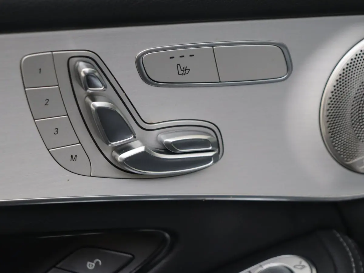 300e 4MATIC Business Solution AMG / Memory-Stoelen / Burmester / Panorama-dak / 360Graden-Camera /