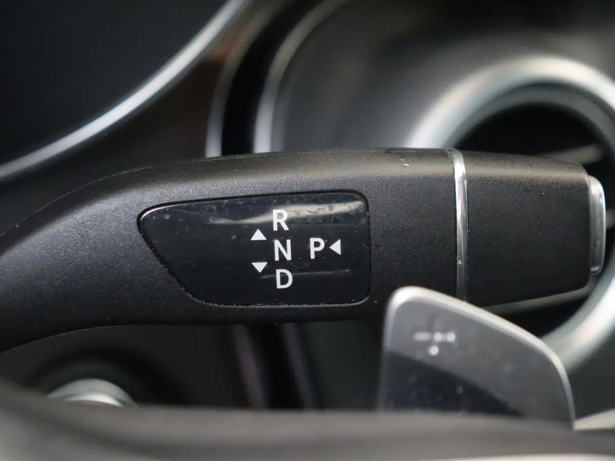 300e 4MATIC Business Solution AMG / Memory-Stoelen / Burmester / Panorama-dak / 360Graden-Camera /