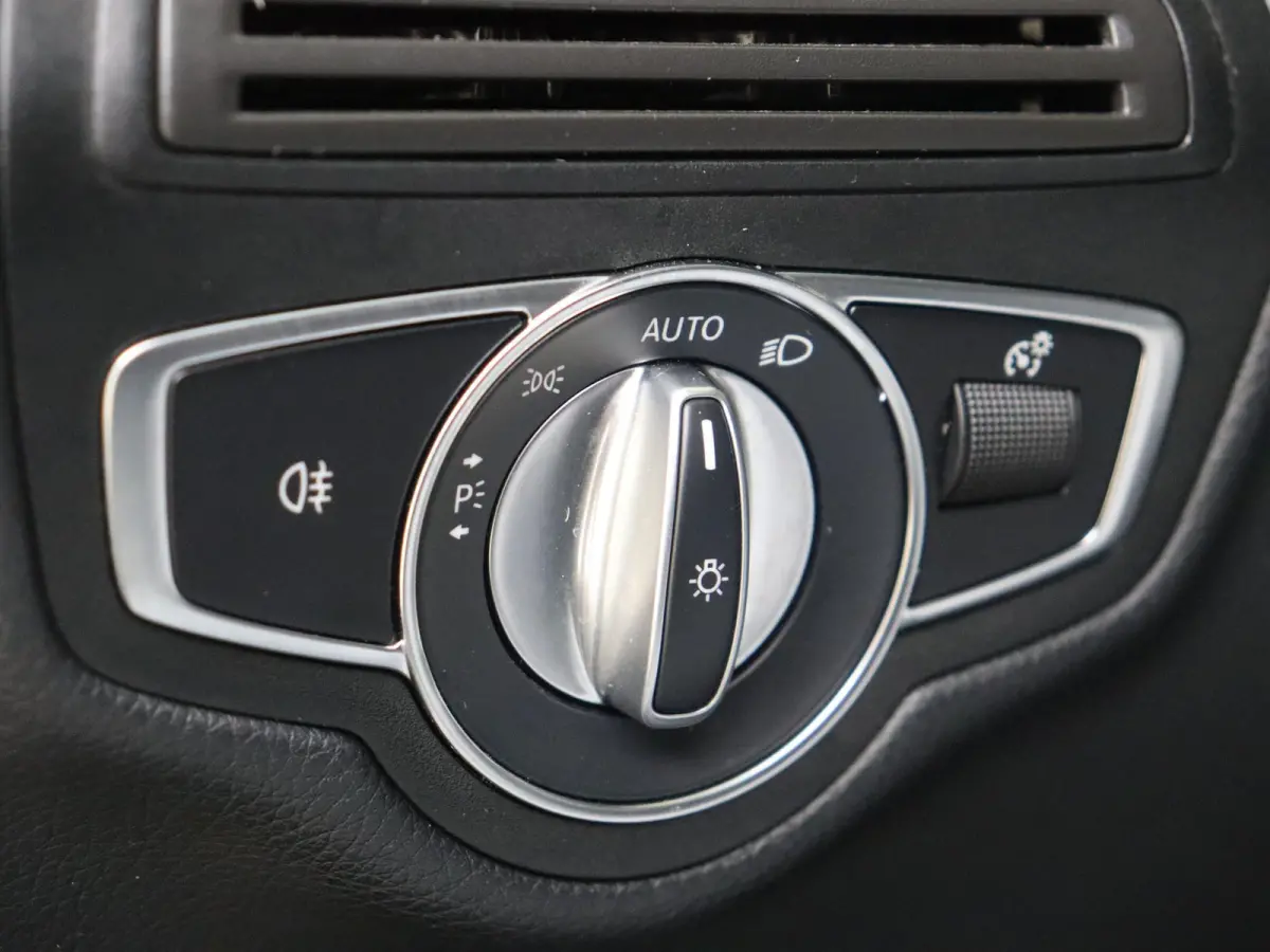 300e 4MATIC Business Solution AMG / Memory-Stoelen / Burmester / Panorama-dak / 360Graden-Camera /