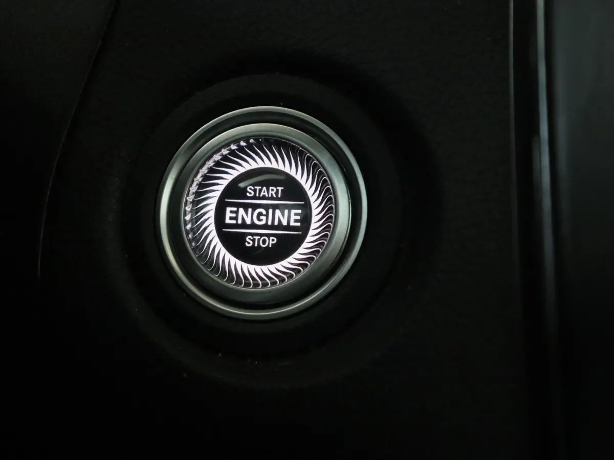 300e 4MATIC Business Solution AMG / Memory-Stoelen / Burmester / Panorama-dak / 360Graden-Camera /