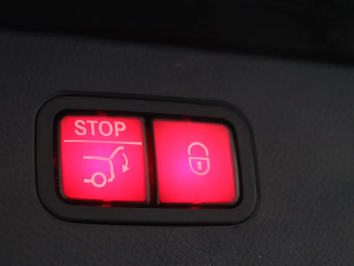 300e 4MATIC Business Solution AMG / Memory-Stoelen / Burmester / Panorama-dak / 360Graden-Camera /