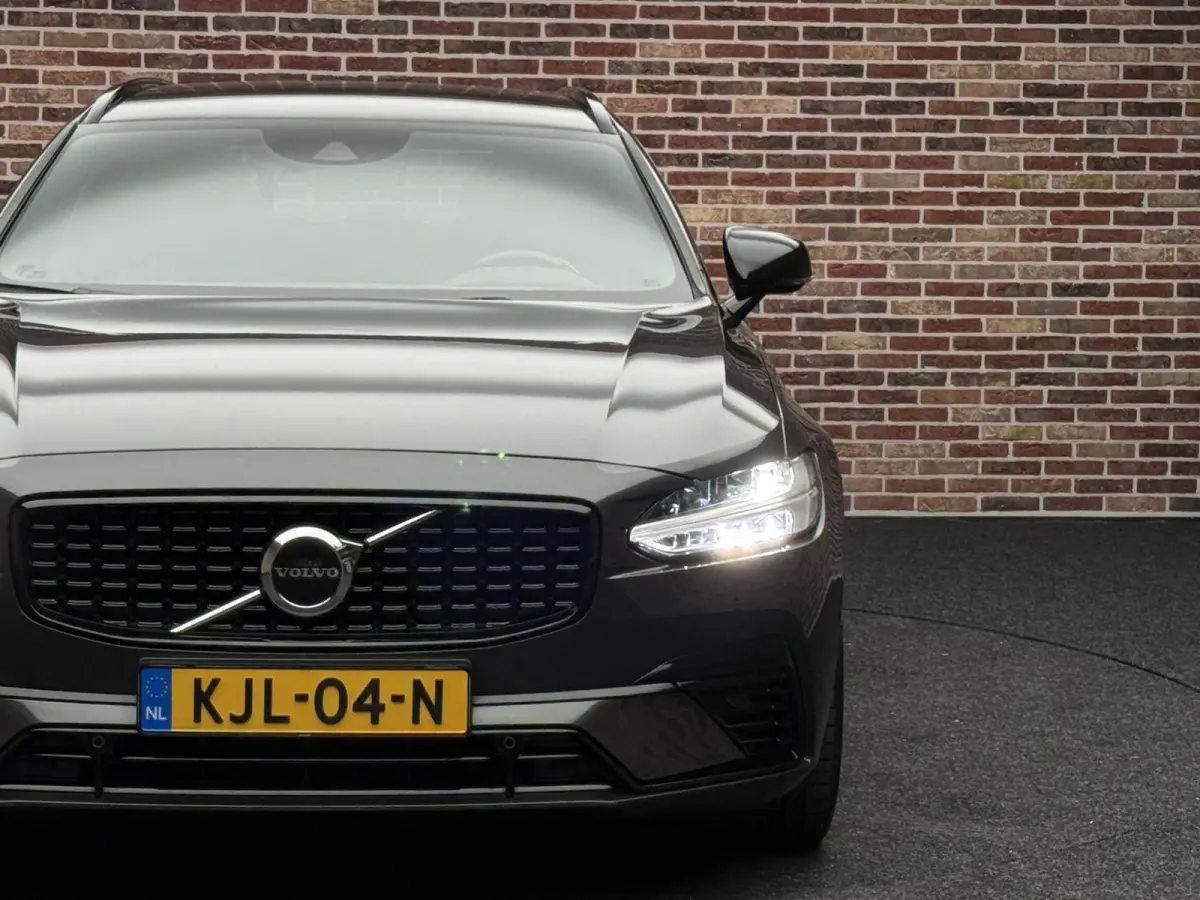 2.0 T6 AWD R-Design H/K Camera Elek Stoel Leer Trekhaak