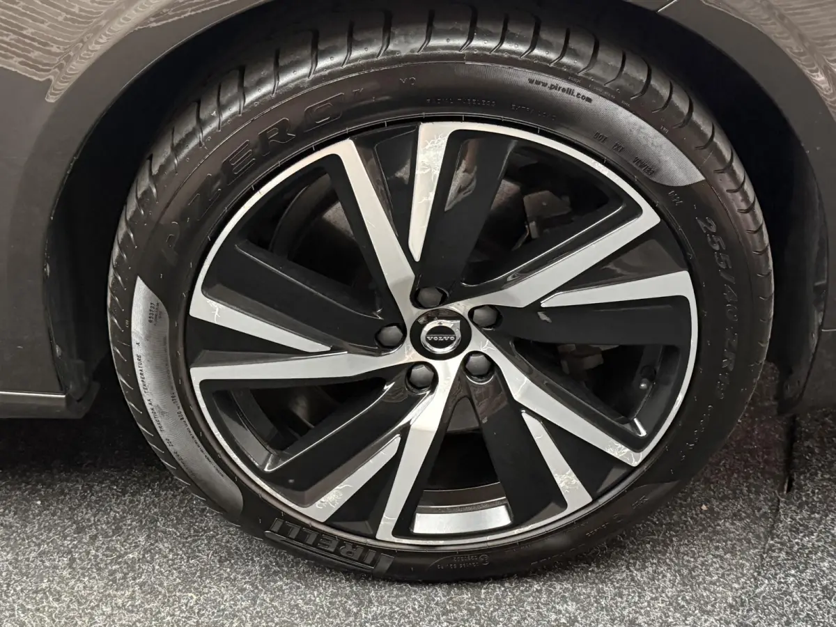 2.0 T6 AWD R-Design H/K Camera Elek Stoel Leer Trekhaak