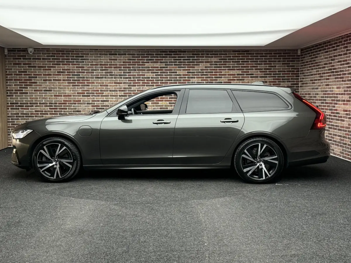 2.0 T6 AWD R-Design H/K Camera Elek Stoel Leer Trekhaak