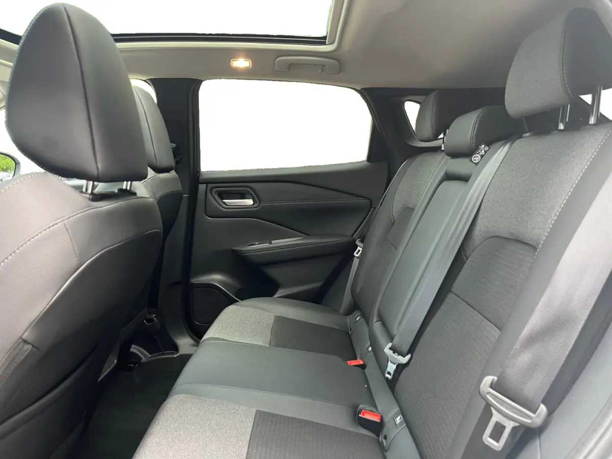 1.3 MHEV Xtronic N-Connecta | Panoramadak | HUD | Adapt. Cruise Control| Stoelverwarming | Carplay