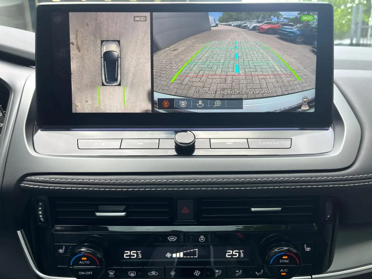 1.3 MHEV Xtronic N-Connecta | Panoramadak | HUD | Adapt. Cruise Control| Stoelverwarming | Carplay