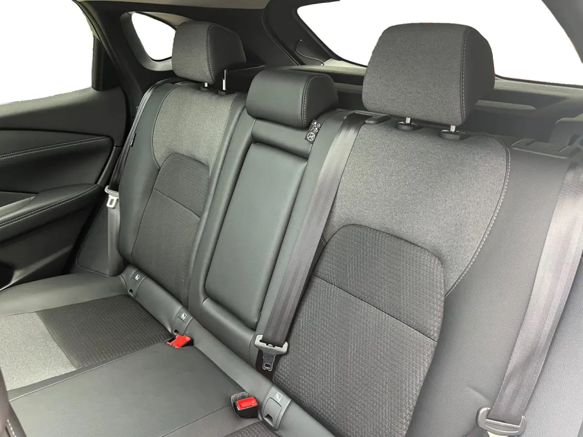 1.3 MHEV Xtronic N-Connecta | Panoramadak | HUD | Adapt. Cruise Control| Stoelverwarming | Carplay