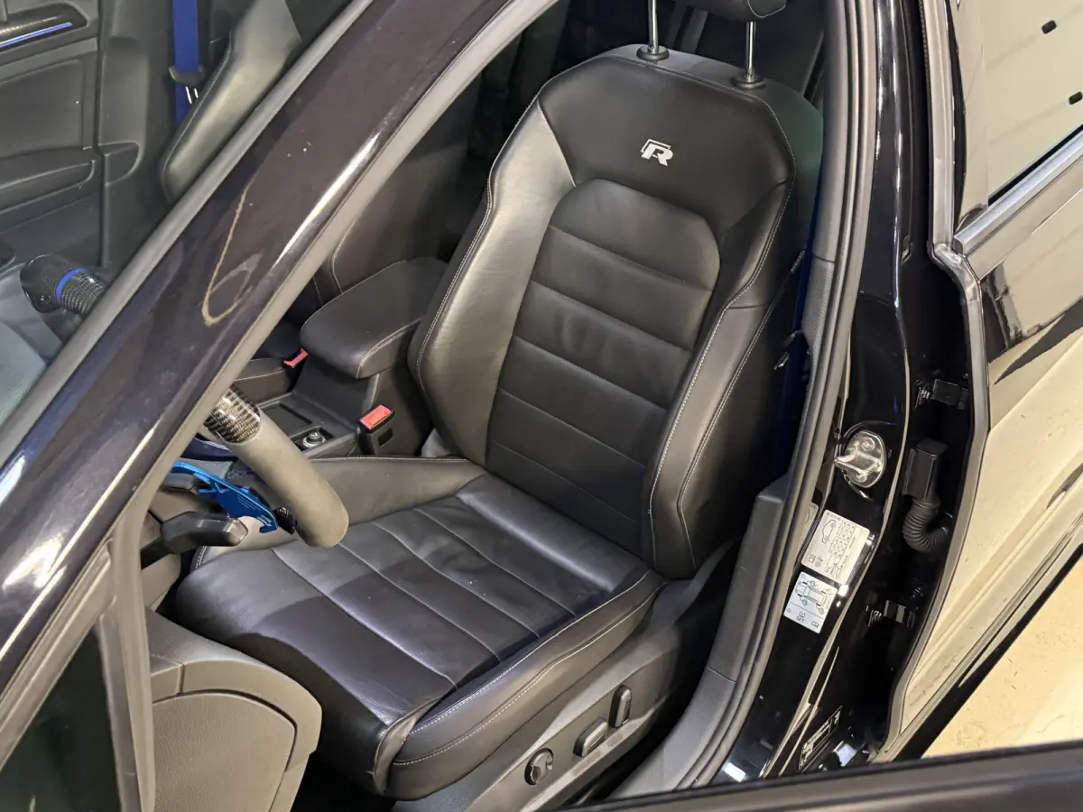 2.0 TSI R 4Motion | Camera | Panoramadak | 300PK | Stoelverwarming | Leder