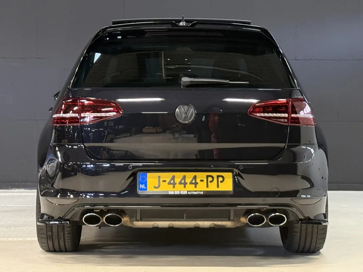 2.0 TSI R 4Motion | Camera | Panoramadak | 300PK | Stoelverwarming | Leder
