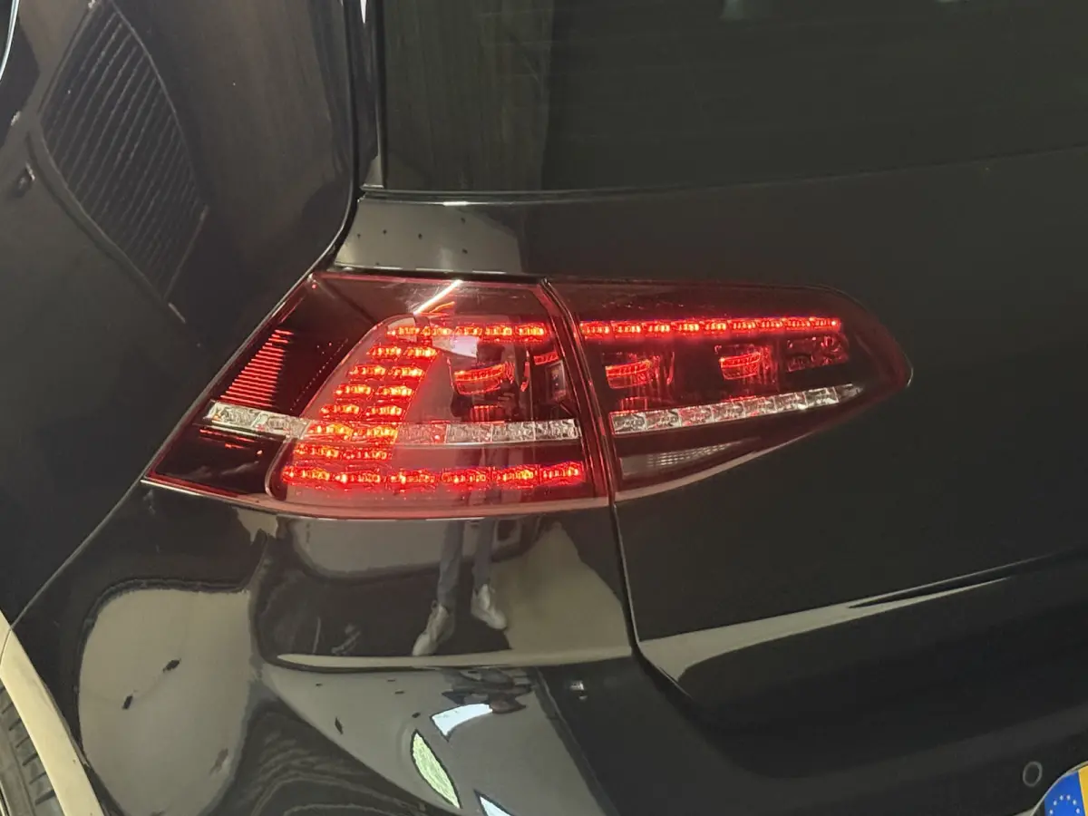 2.0 TSI R 4Motion | Camera | Panoramadak | 300PK | Stoelverwarming | Leder