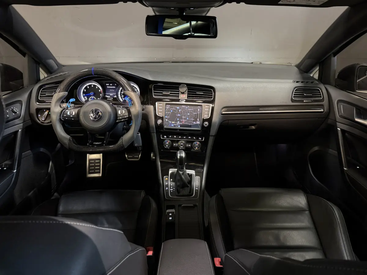 2.0 TSI R 4Motion | Camera | Panoramadak | 300PK | Stoelverwarming | Leder