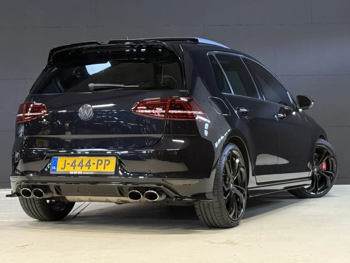 2.0 TSI R 4Motion | Camera | Panoramadak | 300PK | Stoelverwarming | Leder