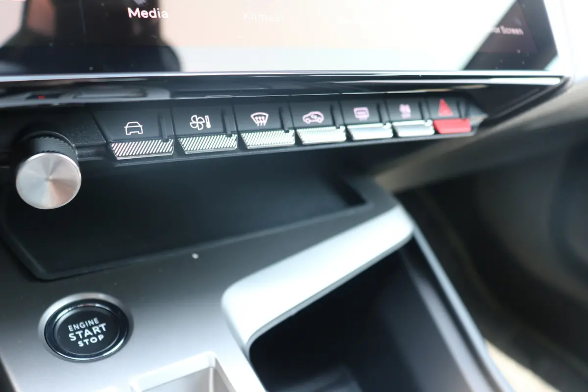 GT Avantage 58 kWh | Camera | Winterpakket | Navi | Warmtepomp | Leder/alcantara | Keyless |