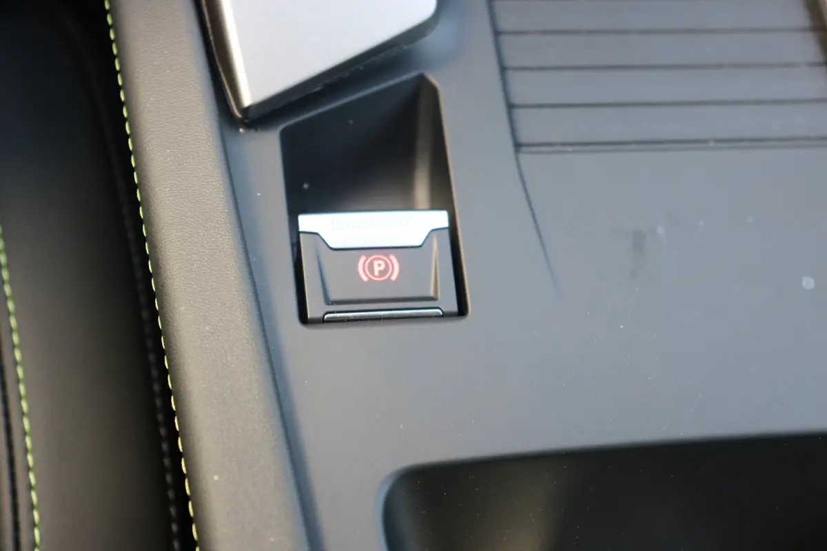 GT Avantage 58 kWh | Camera | Winterpakket | Navi | Warmtepomp | Leder/alcantara | Keyless |