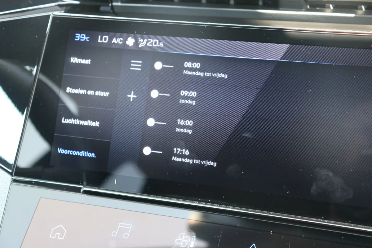 GT Avantage 58 kWh | Camera | Winterpakket | Navi | Warmtepomp | Leder/alcantara | Keyless |