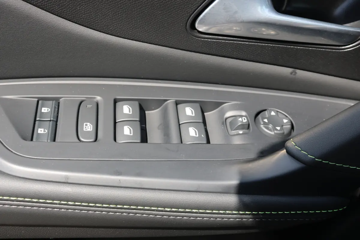 GT Avantage 58 kWh | Camera | Winterpakket | Navi | Warmtepomp | Leder/alcantara | Keyless |