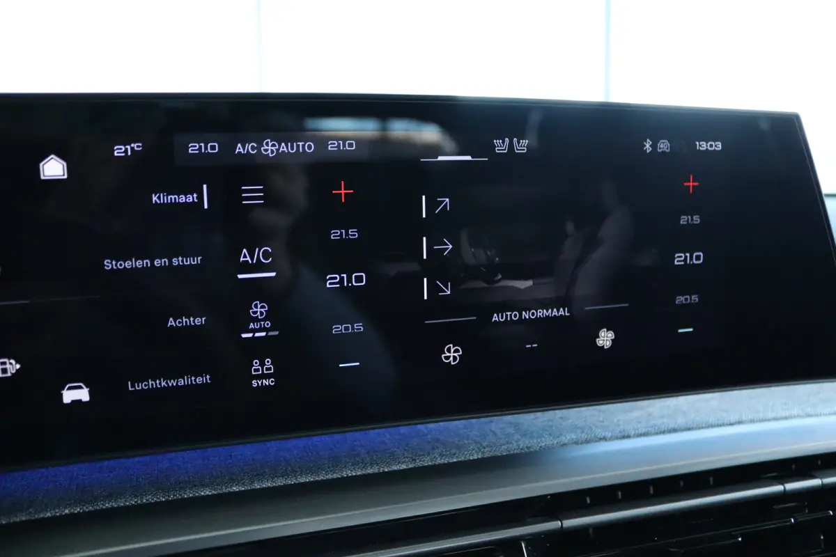 1.2 Hybrid 145 GT | VOORRAAD ACTIE | 8 JAAR GARANTIE | Schuifdak | 7-Pers | Adapt. Cruise | Massage | 360 Camera | Keyless | Elektr. Klep