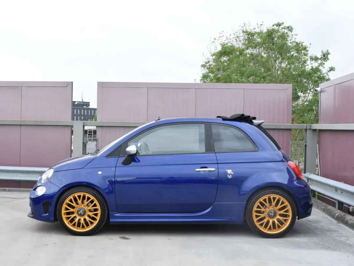 1.4 T-Jet Abarth Turismo 595 | ZWART LEDEREN BEKLEDING | NAVI | CLIMATE CONTROL | PARKEERSENSOREN | 165 PK | NL AUTO |