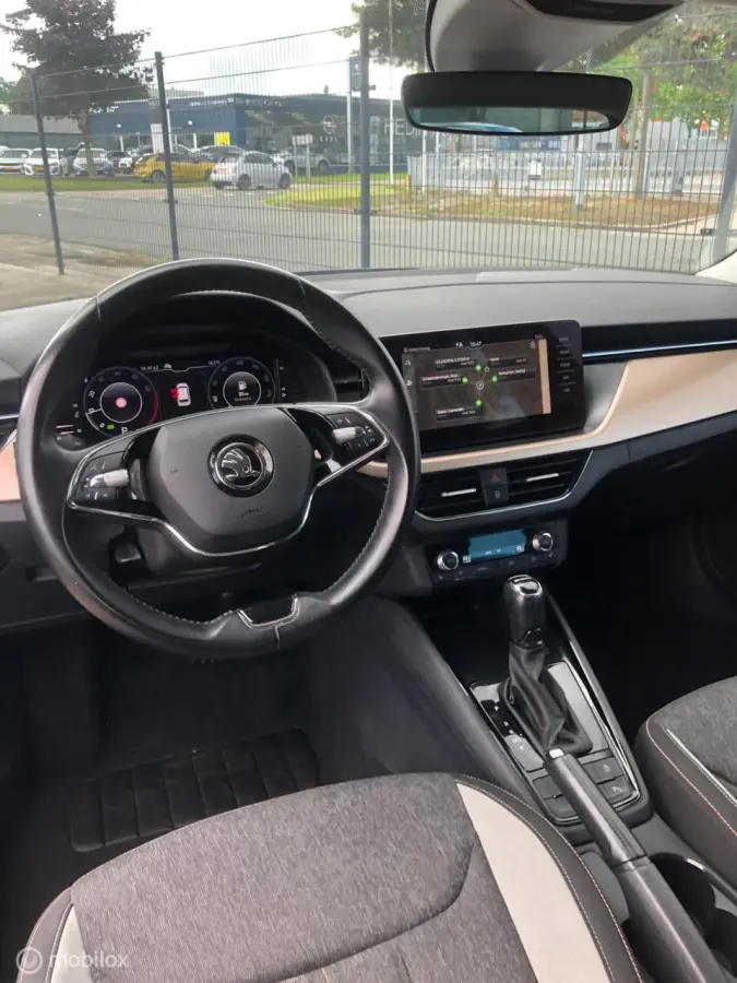 1.0 TSI DYNAMIC 110.PK DSG.7 NAVI APPLE CAR
