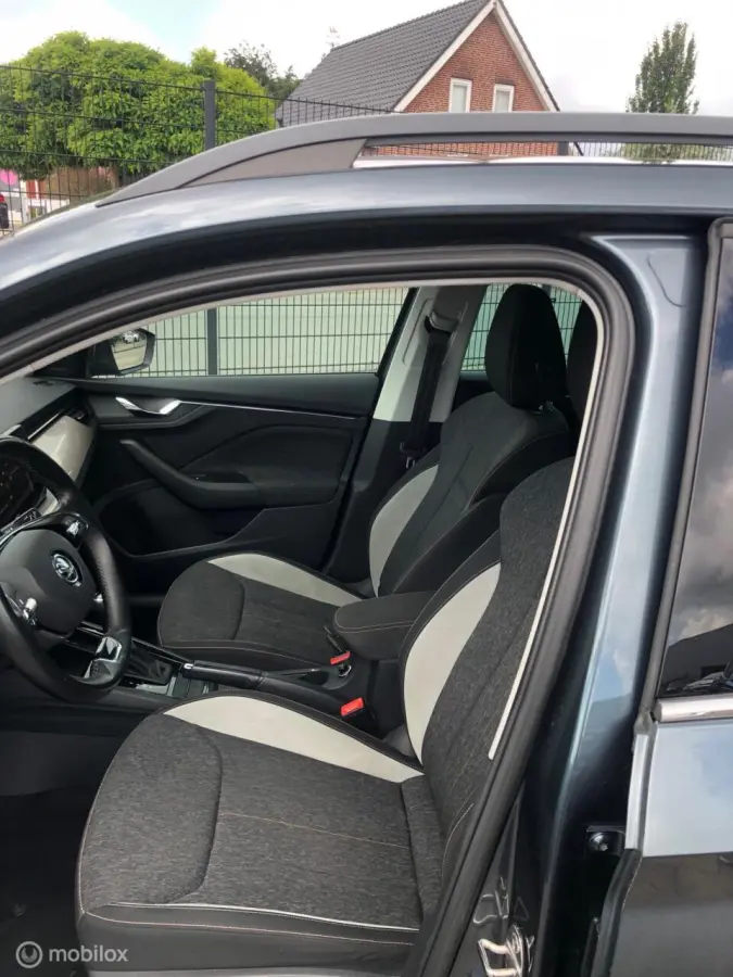 1.0 TSI DYNAMIC 110.PK DSG.7 NAVI APPLE CAR