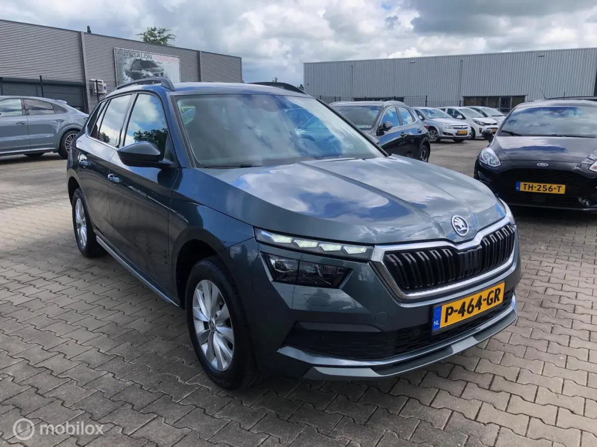 1.0 TSI DYNAMIC 110.PK DSG.7 NAVI APPLE CAR