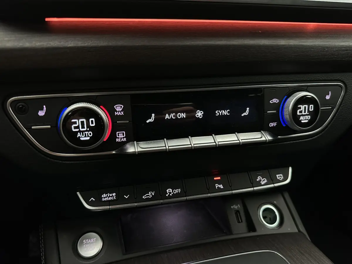 55 TFSI e S-Line Competition | Trekhaak| Leer|