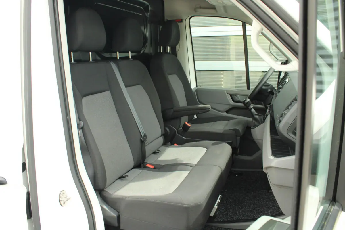 35 2.0 TDI 140pk L4H3 Highline EURO 6 | Achteruitrijcamera | Cruise Control | Imperiaal | Side Assist | Trekhaak
