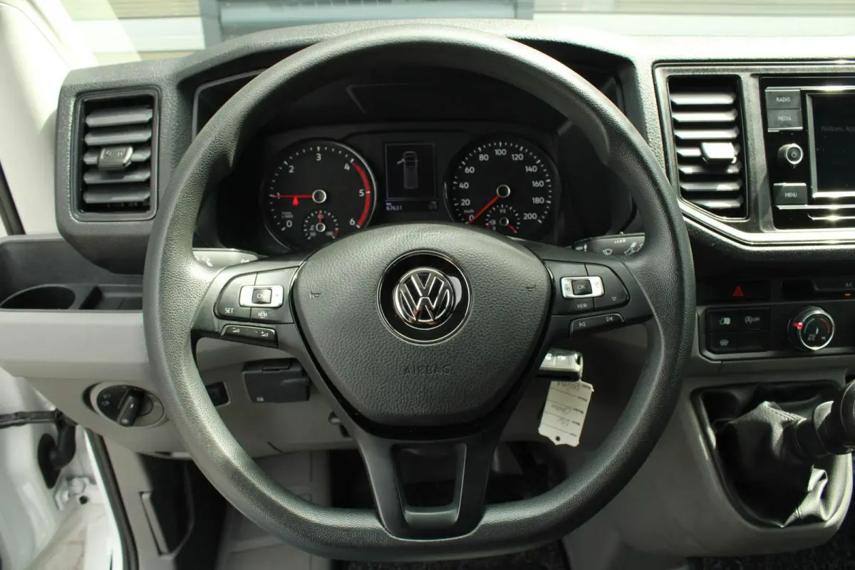 35 2.0 TDI 140pk L4H3 Highline EURO 6 | Achteruitrijcamera | Cruise Control | Imperiaal | Side Assist | Trekhaak