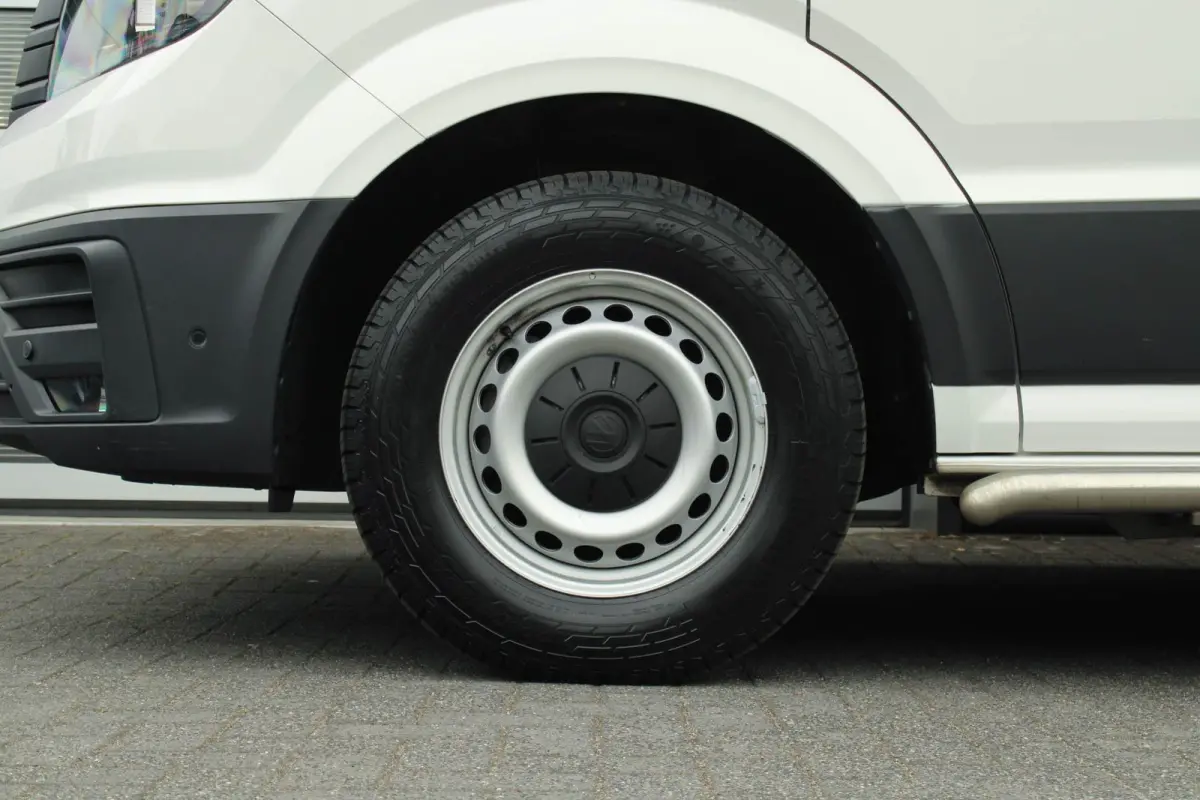 35 2.0 TDI 140pk L4H3 Highline EURO 6 | Achteruitrijcamera | Cruise Control | Imperiaal | Side Assist | Trekhaak