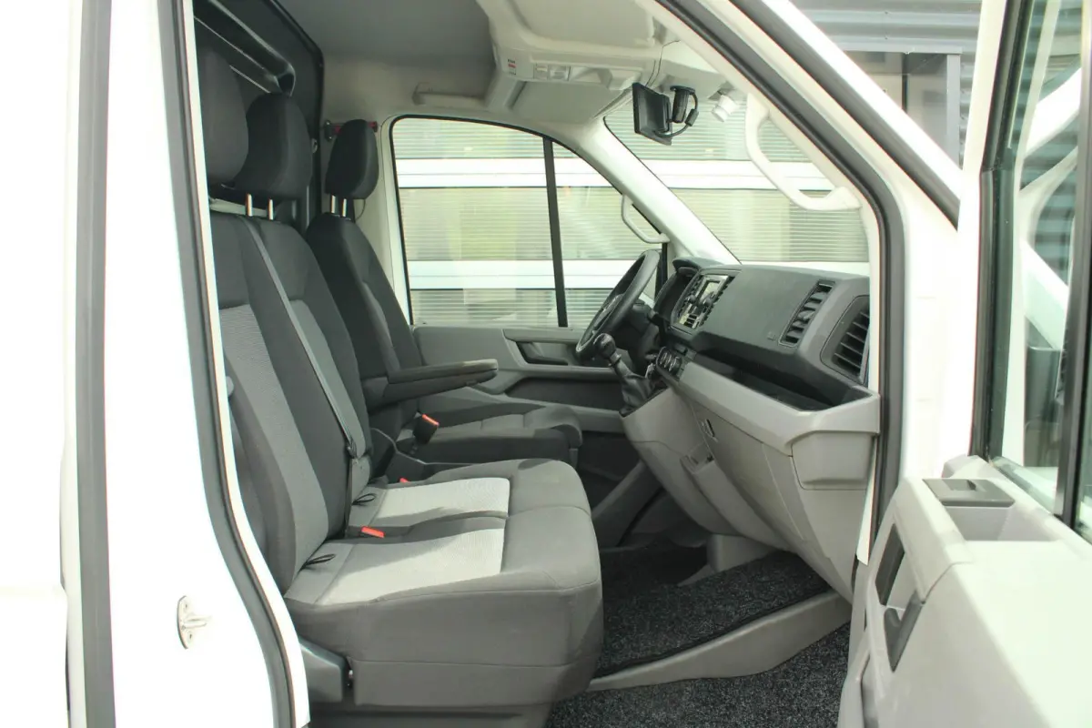 35 2.0 TDI 140pk L4H3 Highline EURO 6 | Achteruitrijcamera | Cruise Control | Imperiaal | Side Assist | Trekhaak