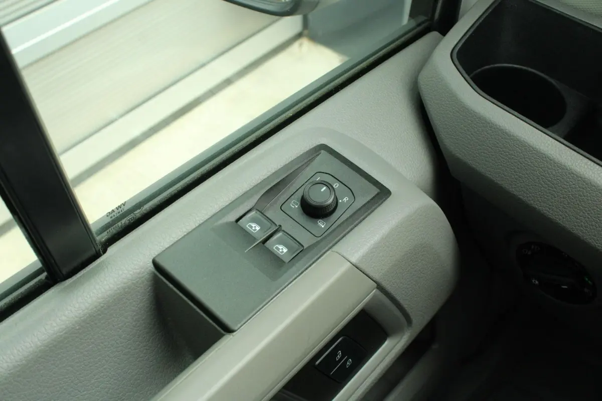 35 2.0 TDI 140pk L4H3 Highline EURO 6 | Achteruitrijcamera | Cruise Control | Imperiaal | Side Assist | Trekhaak
