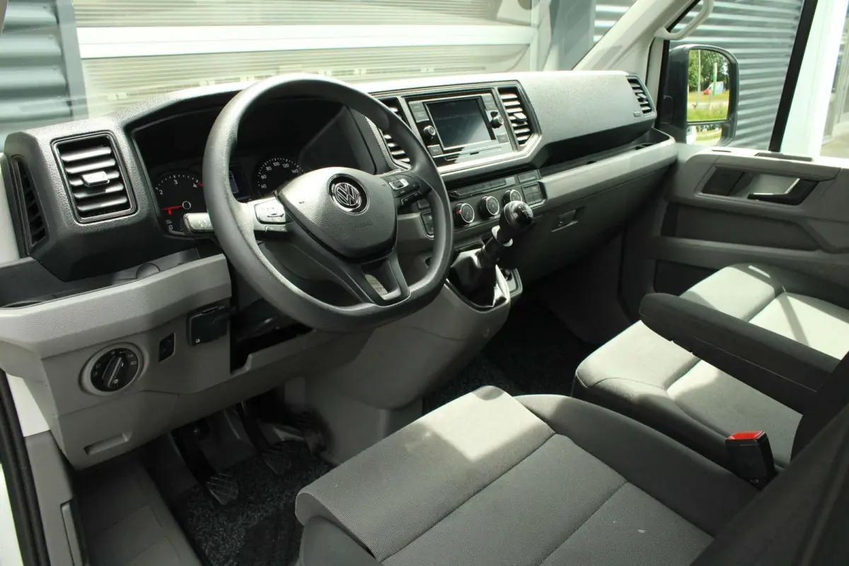 35 2.0 TDI 140pk L4H3 Highline EURO 6 | Achteruitrijcamera | Cruise Control | Imperiaal | Side Assist | Trekhaak