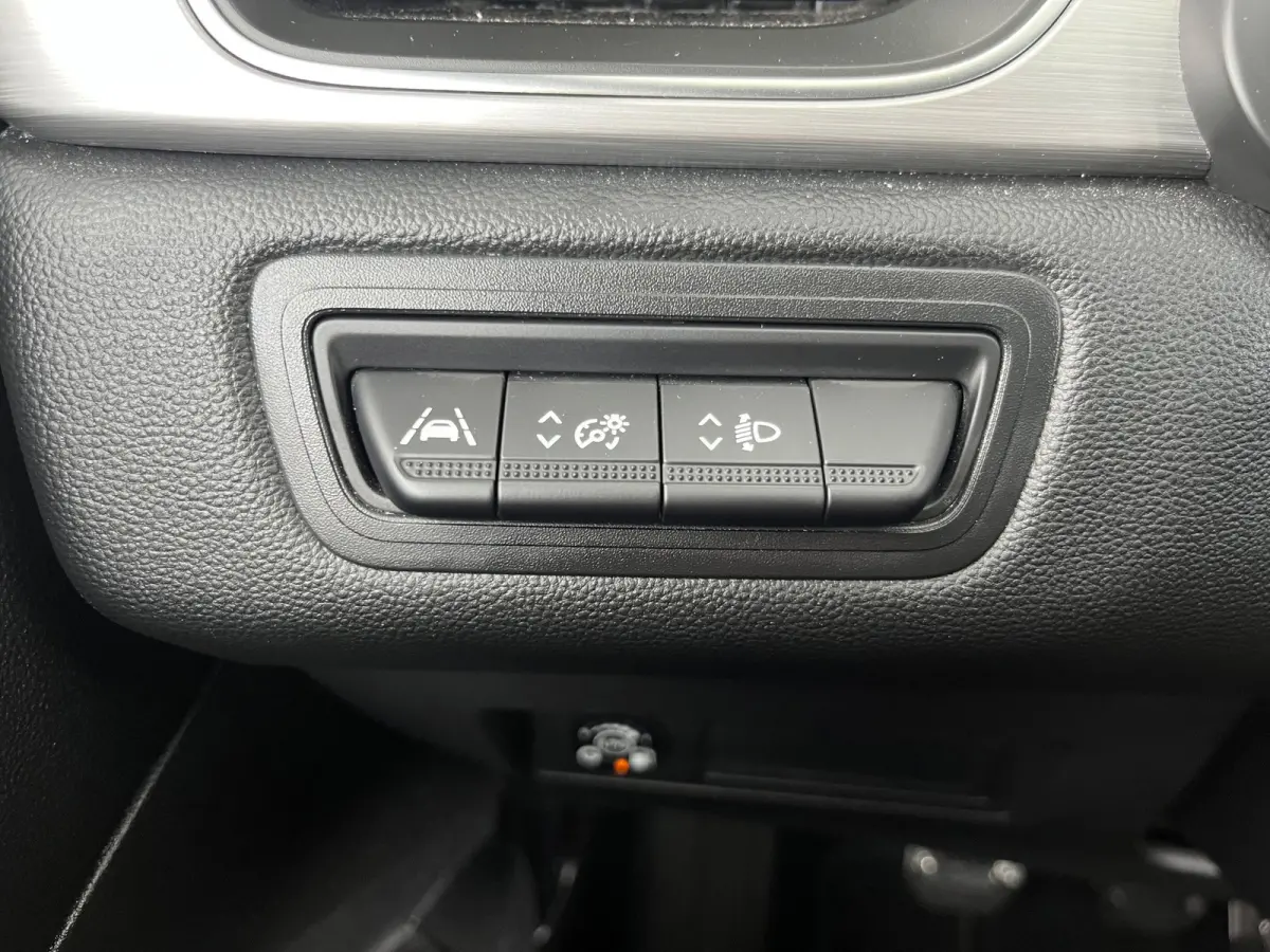 1.0 TCe 100 Bi-Fuel Intens NL.Auto/Camera/Navigatie/CarPlay/Two-Tone/Dealer Onderhouden
