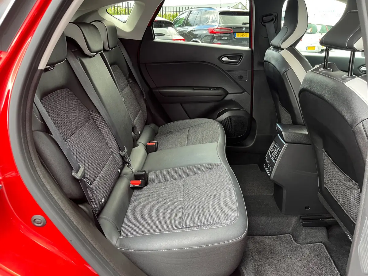 1.0 TCe 100 Bi-Fuel Intens NL.Auto/Camera/Navigatie/CarPlay/Two-Tone/Dealer Onderhouden