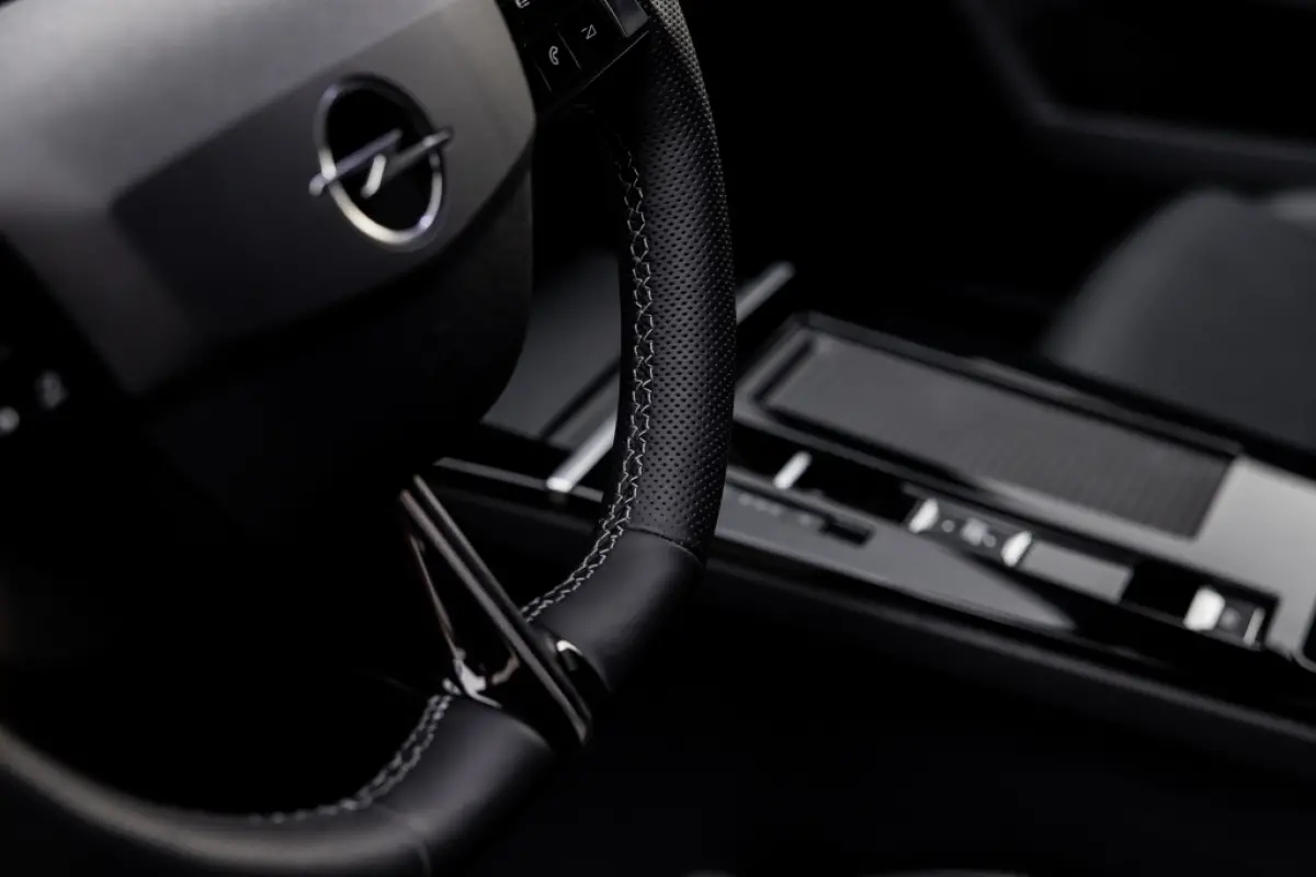 1.6 T PHEV Ultimate | Pano | Leder | Memory | 360 Cam |