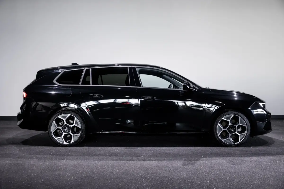 1.6 T PHEV Ultimate | Pano | Leder | Memory | 360 Cam |