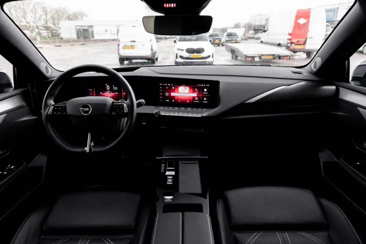 1.6 T PHEV Ultimate | Pano | Leder | Memory | 360 Cam |