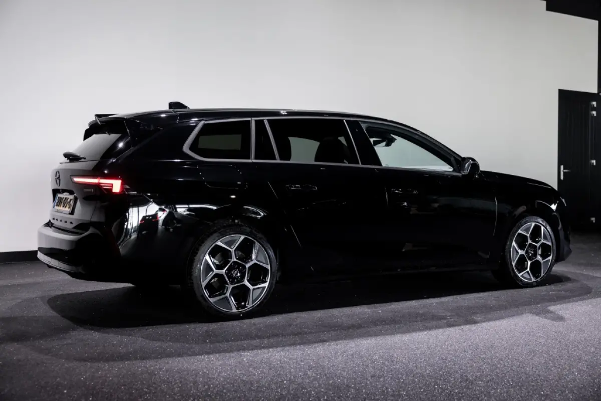1.6 T PHEV Ultimate | Pano | Leder | Memory | 360 Cam |
