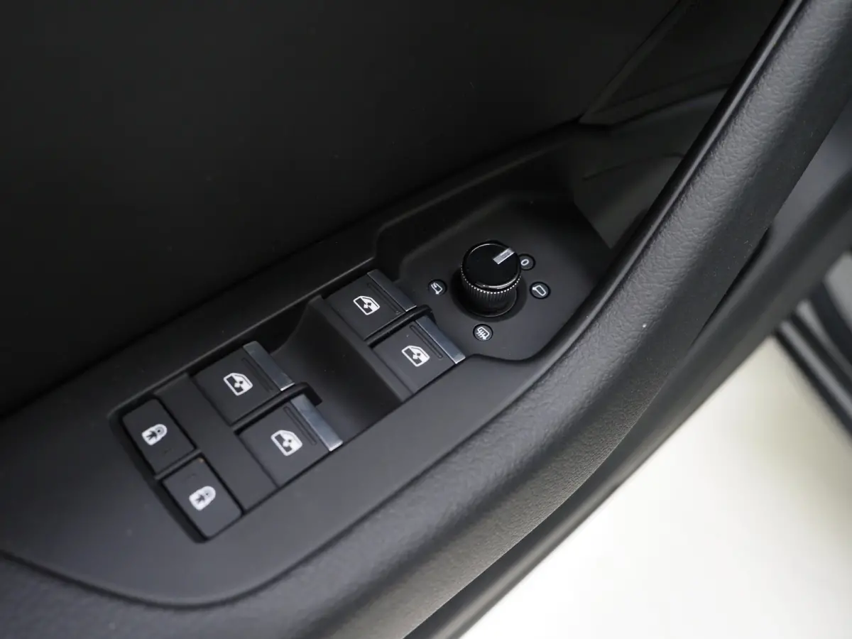 50 TFSI e quattro | Leder | Trekhaak | 360 | Sfeerlicht | Memory | Keyless | Adaptive Cruise | Carplay