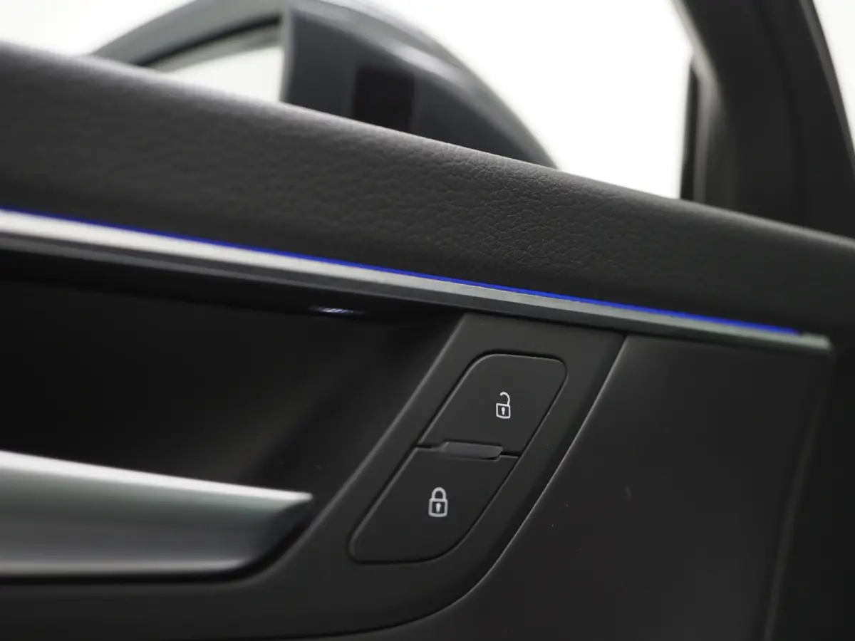 50 TFSI e quattro | Leder | Trekhaak | 360 | Sfeerlicht | Memory | Keyless | Adaptive Cruise | Carplay