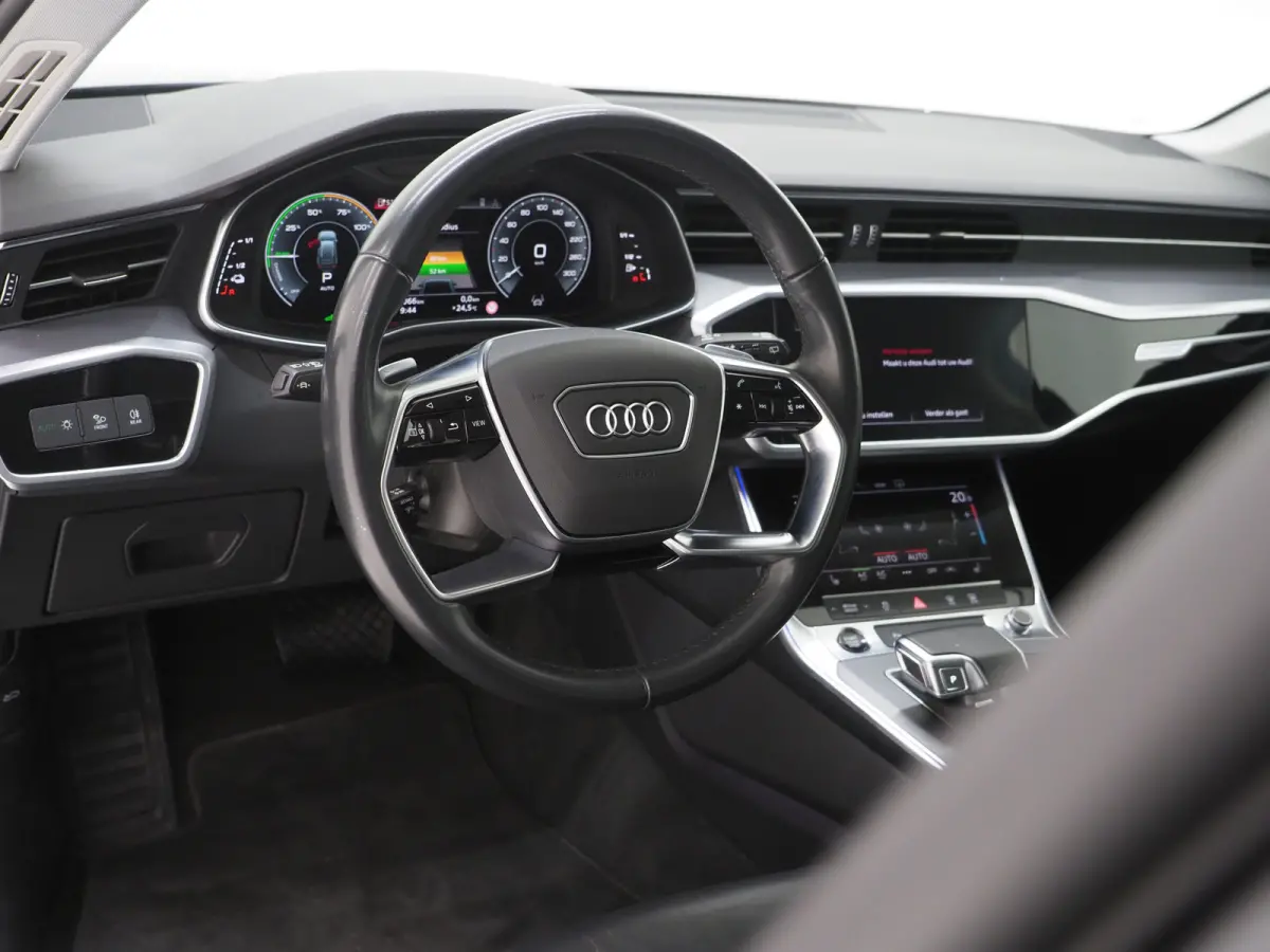 50 TFSI e quattro | Leder | Trekhaak | 360 | Sfeerlicht | Memory | Keyless | Adaptive Cruise | Carplay