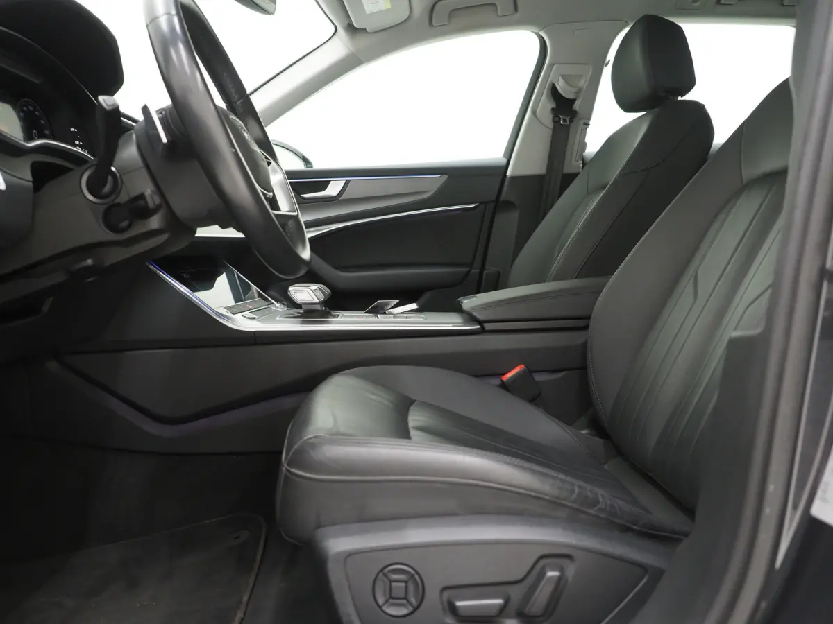 50 TFSI e quattro | Leder | Trekhaak | 360 | Sfeerlicht | Memory | Keyless | Adaptive Cruise | Carplay