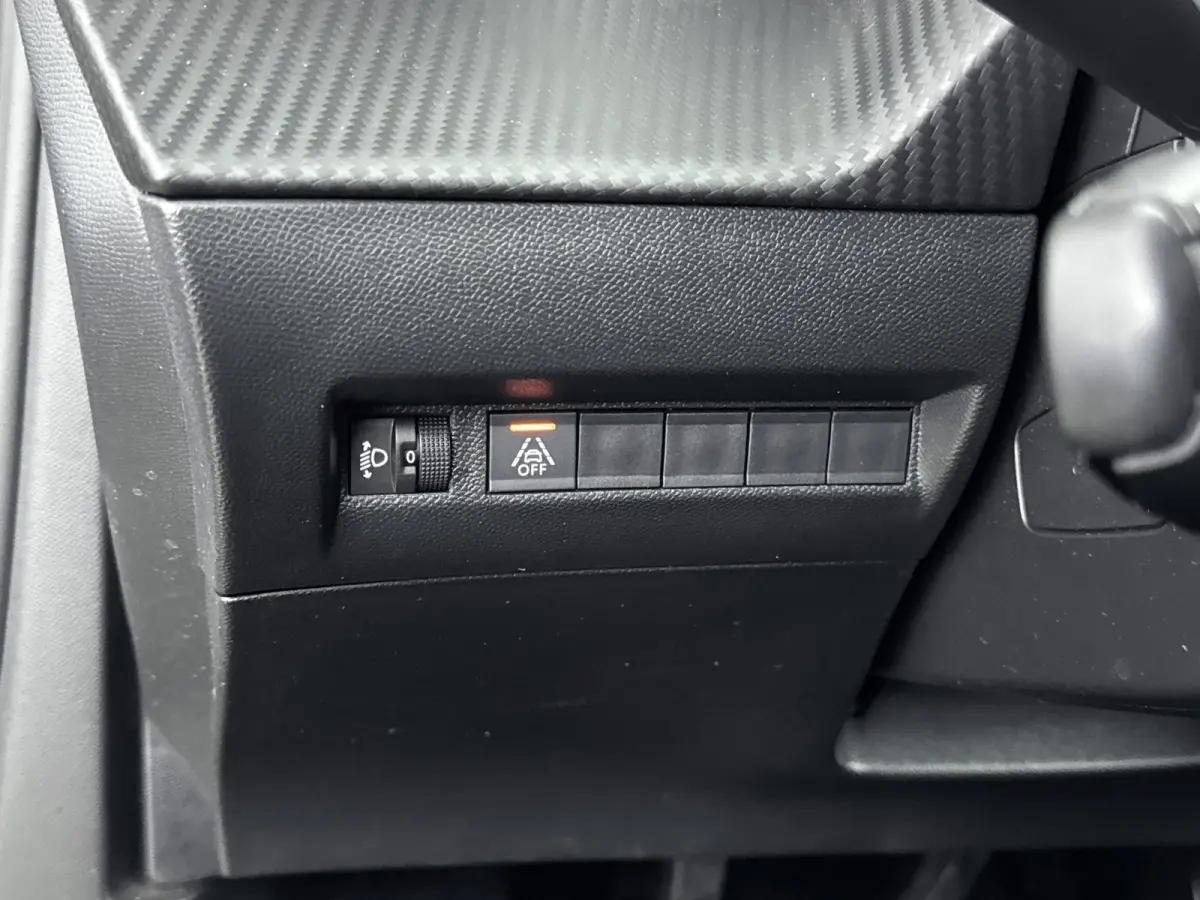 SUV 130pk Allure | Stoelverwarming | Camera | Navigatie | Volledig Digitaal Instrumentenpaneel | Parkeerhulp