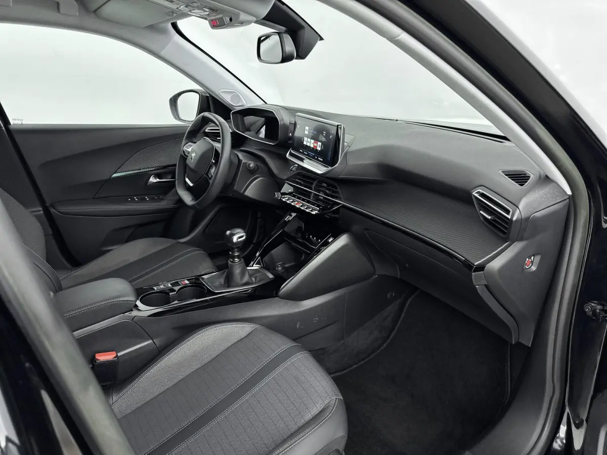 SUV 130pk Allure | Stoelverwarming | Camera | Navigatie | Volledig Digitaal Instrumentenpaneel | Parkeerhulp