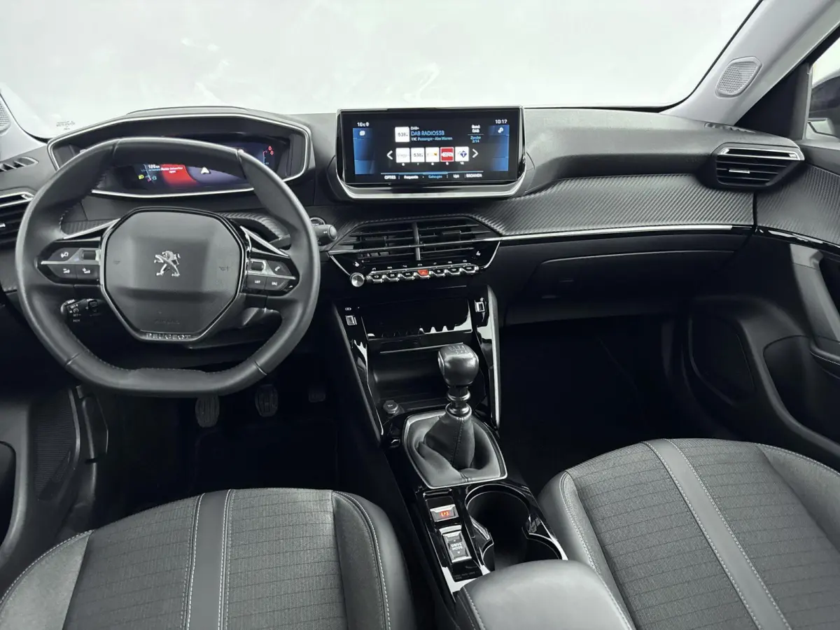 SUV 130pk Allure | Stoelverwarming | Camera | Navigatie | Volledig Digitaal Instrumentenpaneel | Parkeerhulp