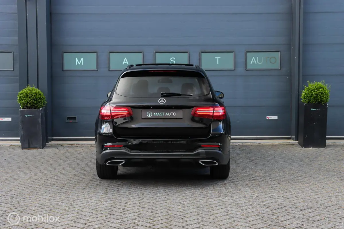 220 d 4MATIC|AMG|PANO|Night pakket|Keyless|LED