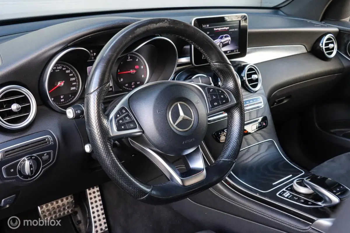 220 d 4MATIC|AMG|PANO|Night pakket|Keyless|LED
